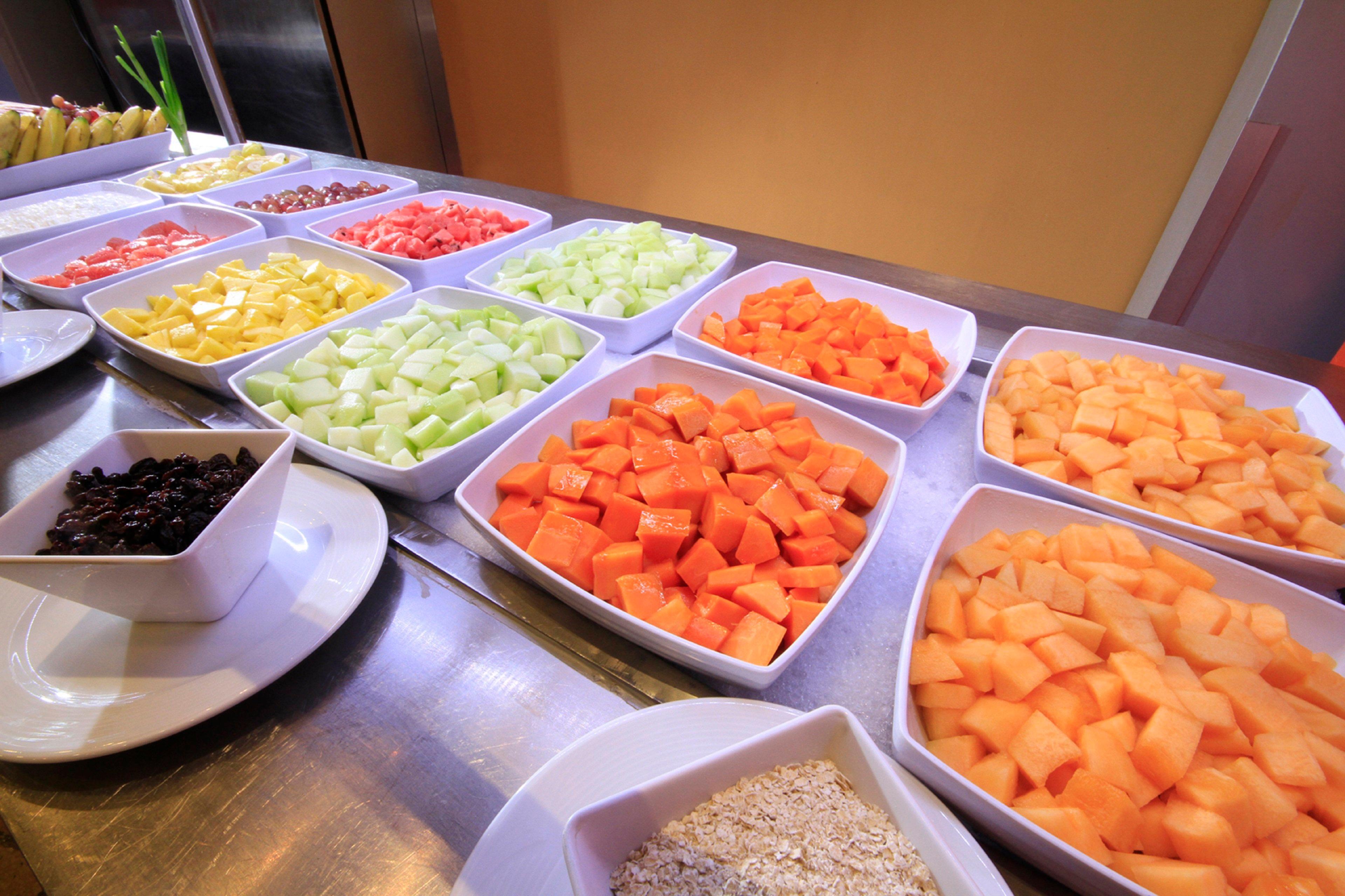 Holiday Inn Monterrey-Parque Fundidora By Ihg Екстер'єр фото Fruit salad