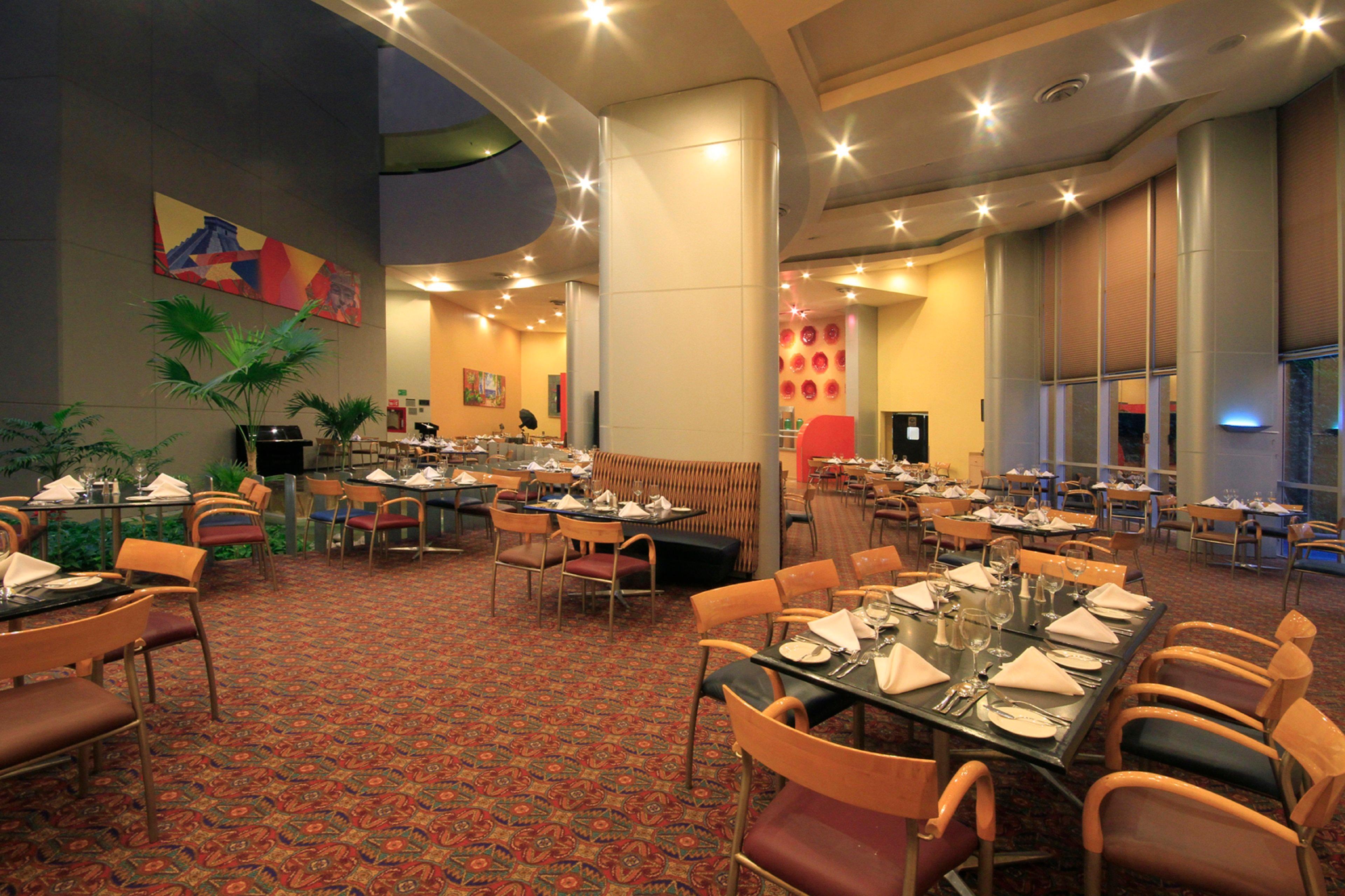 Holiday Inn Monterrey-Parque Fundidora By Ihg Екстер'єр фото The restaurant