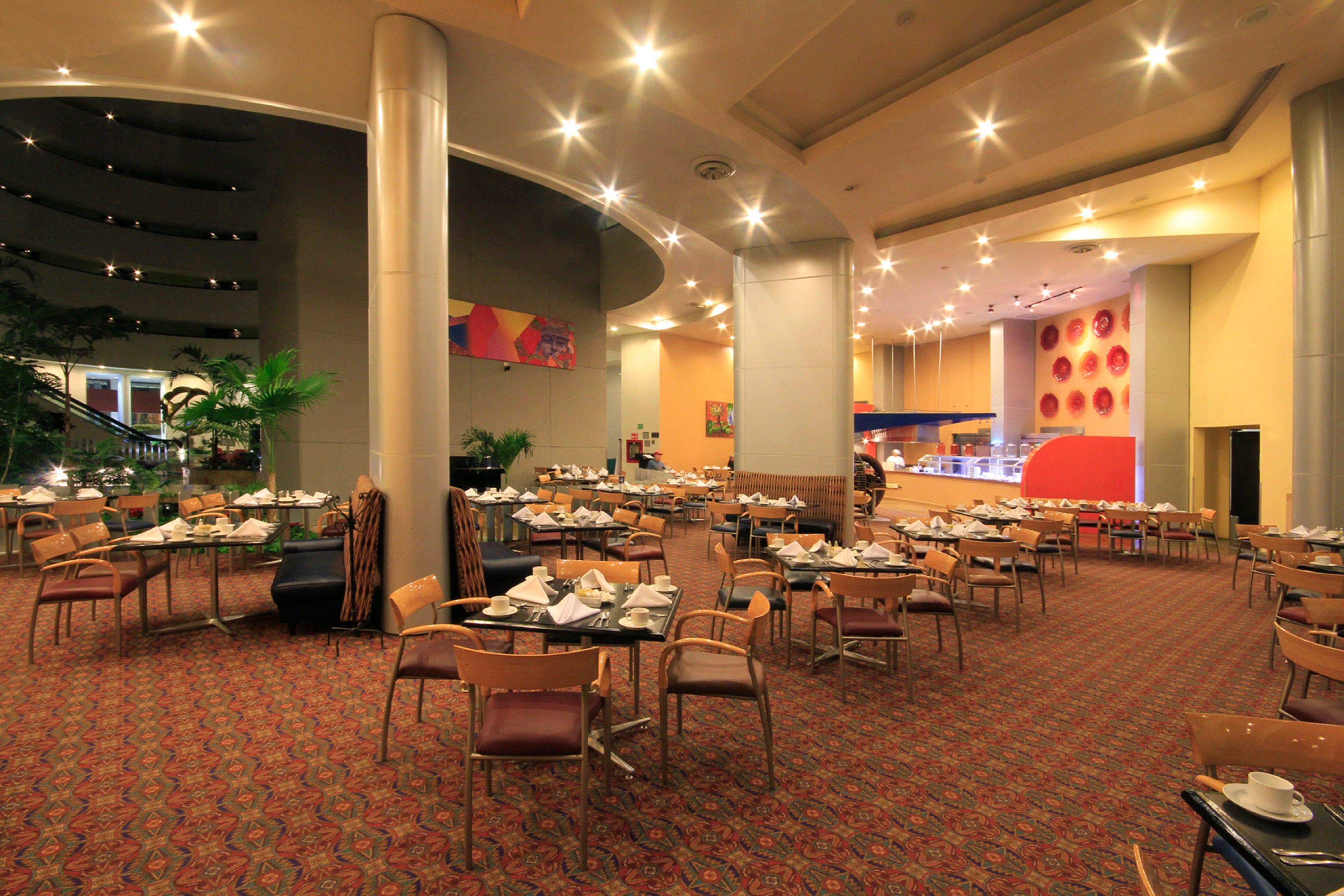 Holiday Inn Monterrey-Parque Fundidora By Ihg Екстер'єр фото The restaurant