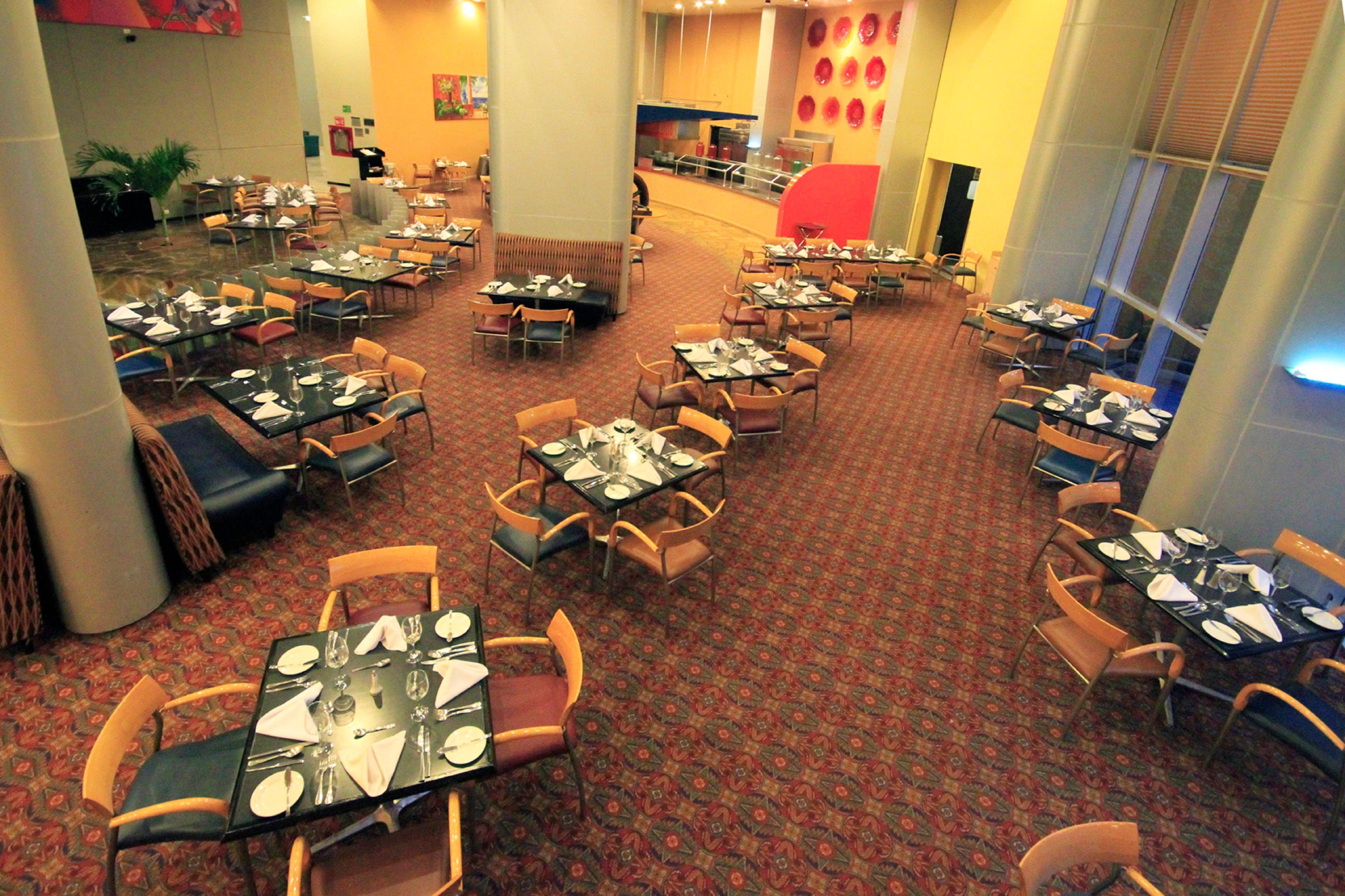 Holiday Inn Monterrey-Parque Fundidora By Ihg Екстер'єр фото The restaurant