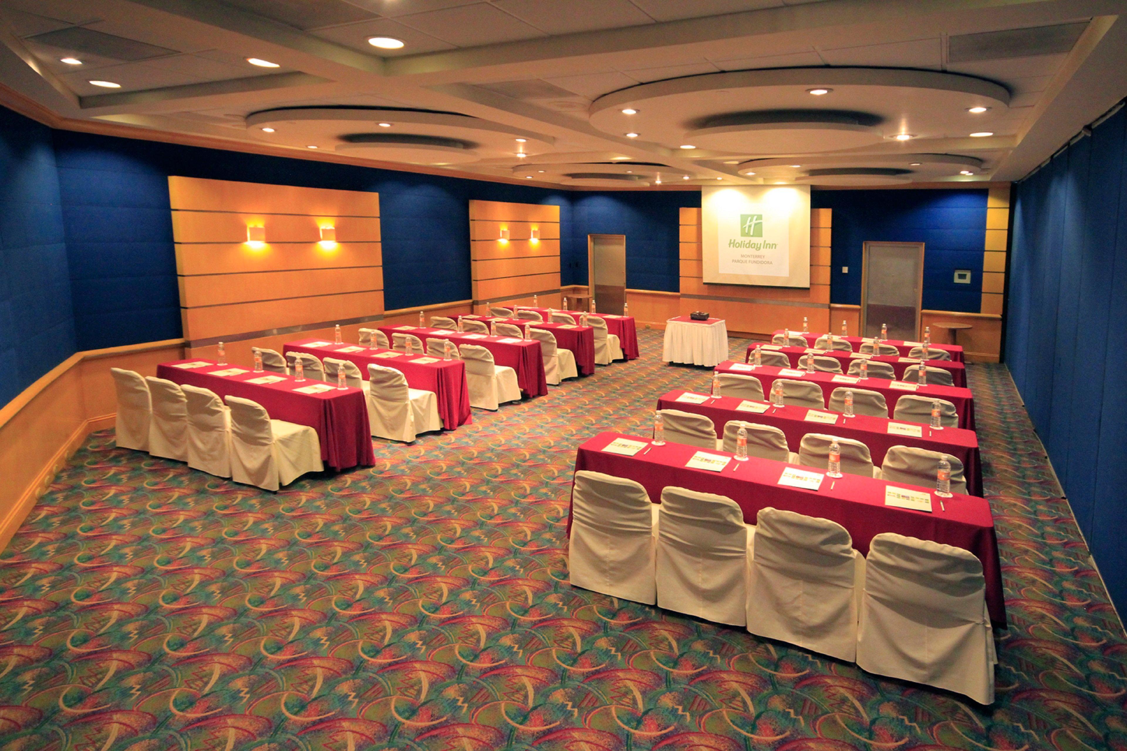 Holiday Inn Monterrey-Parque Fundidora By Ihg Екстер'єр фото A typical meeting room